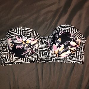 NWT bikini top
